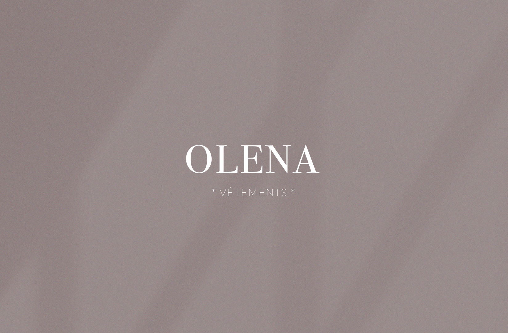 Olena, vêtements